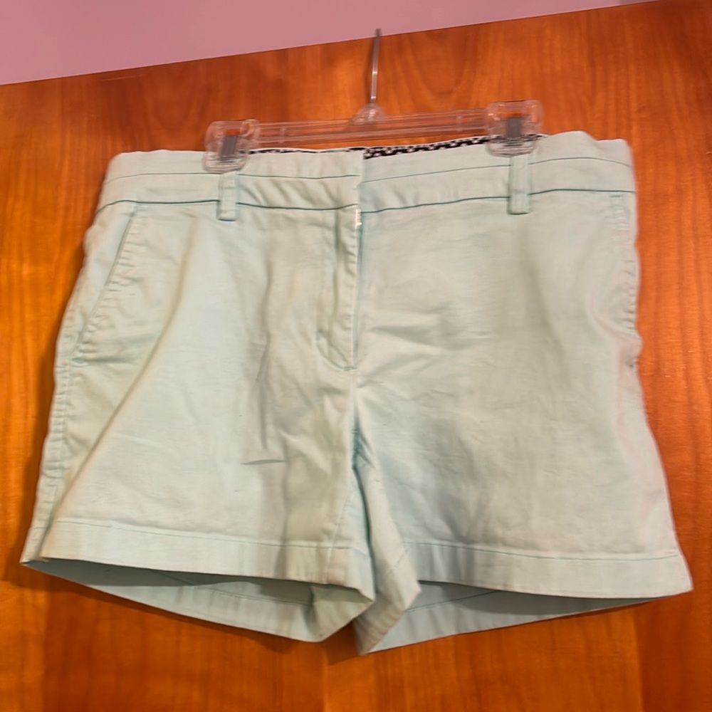 Mint green short